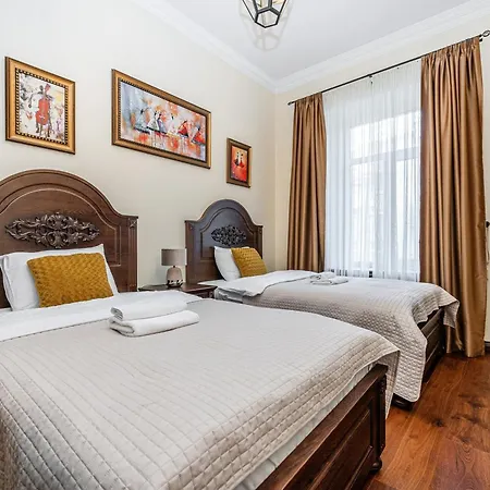 Luxury And Unique Pilies Street 2 Bedroom *