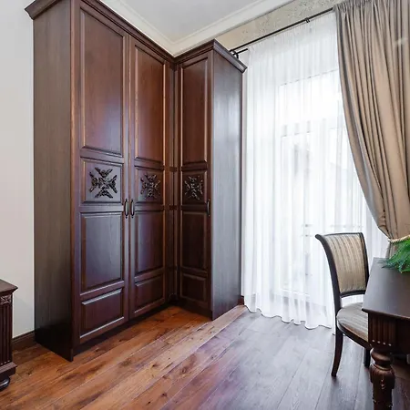 Luxury And Unique Pilies Street 2 Bedroom Apartamento *