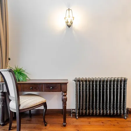Luxury And Unique Pilies Street 2 Bedroom *