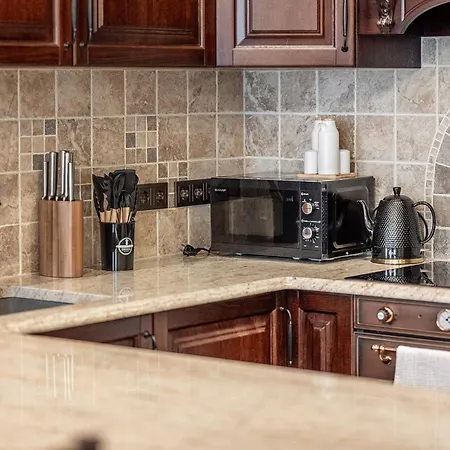 Luxury And Unique Pilies Street 2 Bedroom